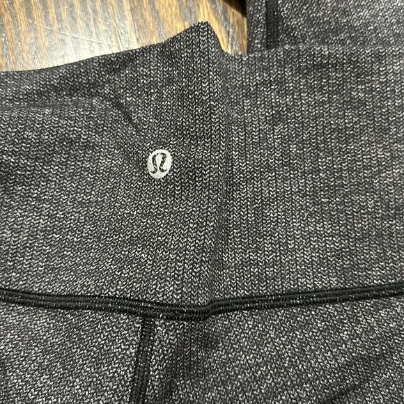Lululemon Wunder Under leggings - Picture 7 of 7